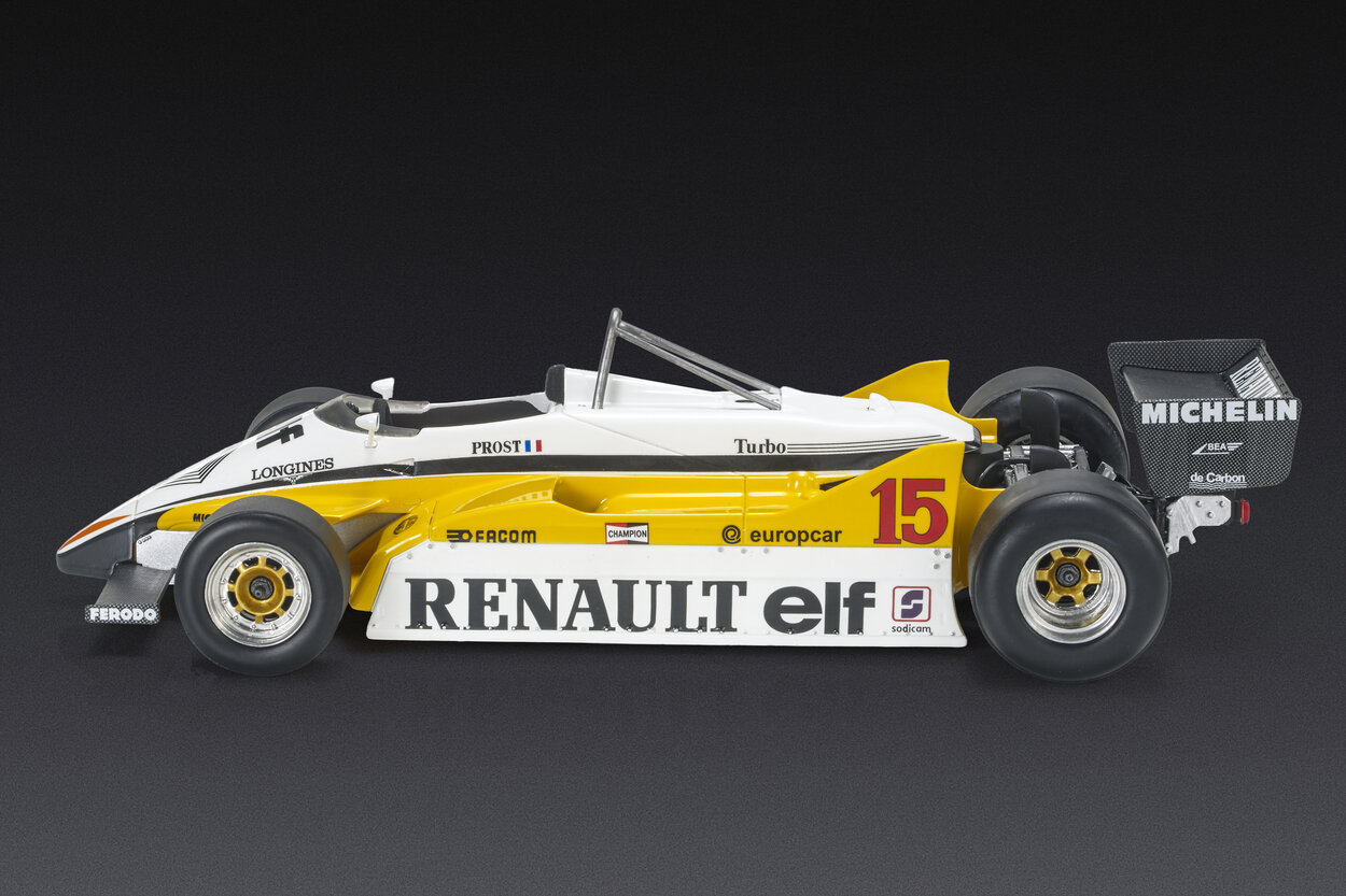 Renault RE30B Image 2