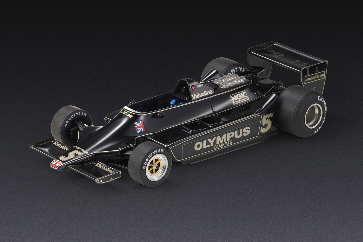 Lotus 79 Image 2