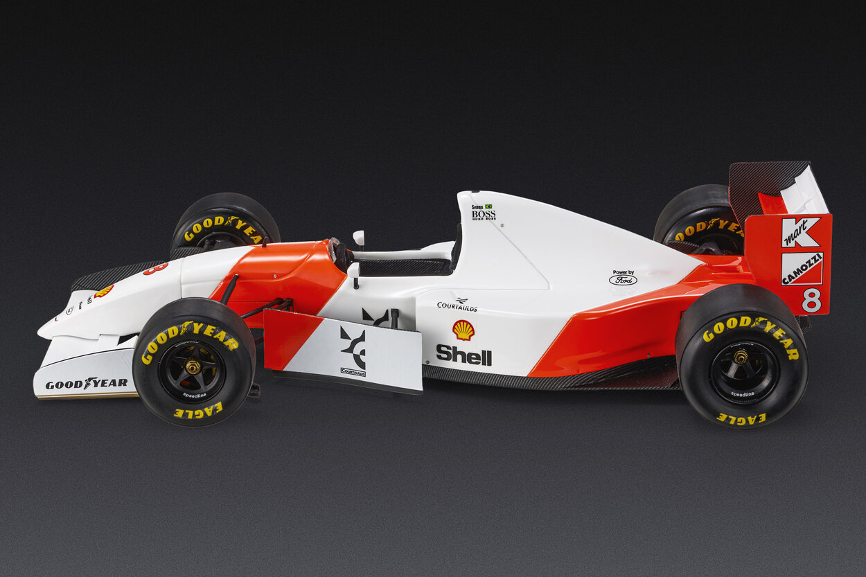 McLaren MP4/8 Image 2