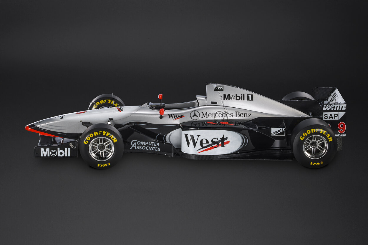 McLaren MP4/12 Image 2