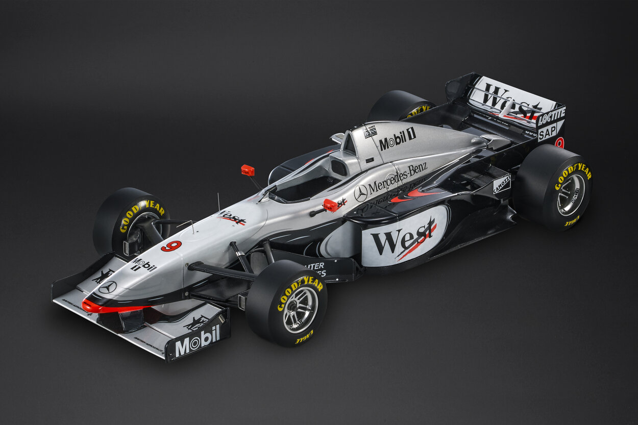 McLaren MP4/12 Image 3