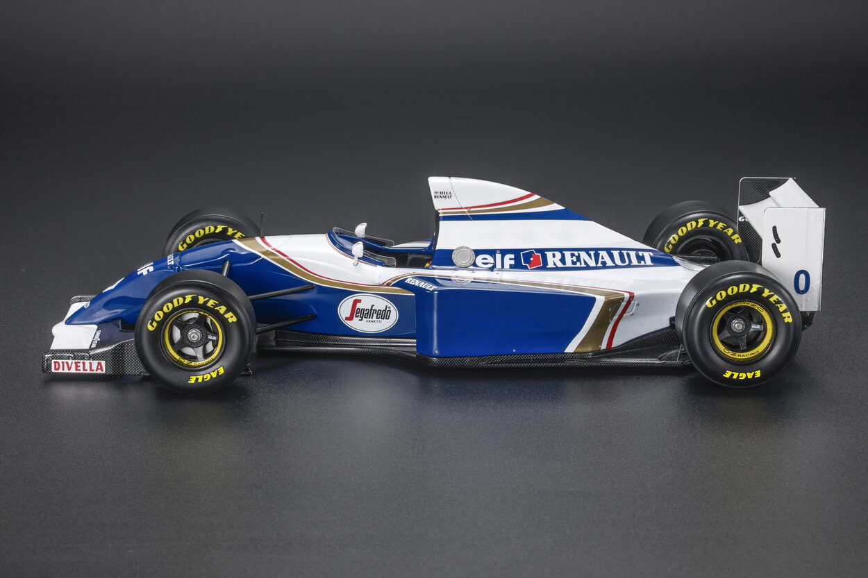 Williams FW16 Image 2